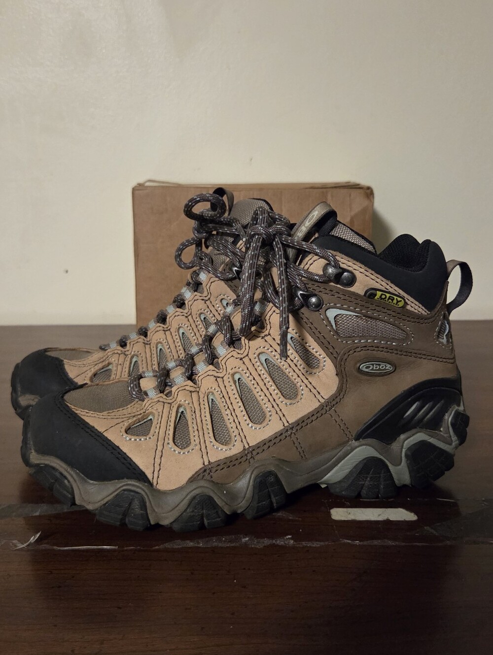 Oboz Sawtooth Mid Waterproof Hiking Boots Brown/Black Women's Sz 6 EUC